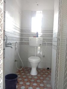 Common Bathroom Image of 515 Sq.ft 1 BHK Apartment / Flat for sale in Keshtopur Kolkata for Rs. 1940000