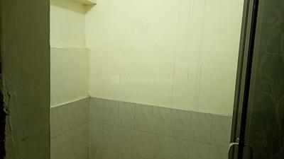 Bathroom Image of 1250 Sq.ft 1 RK Builder Floor for rent in Gomti Nagar Lucknow for Rs. 7000