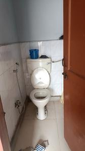 Bathroom Image of 624 Sq.ft 2 BHK Builder Floor for sale in Adarsh Nagar New Delhi for Rs. 6000000