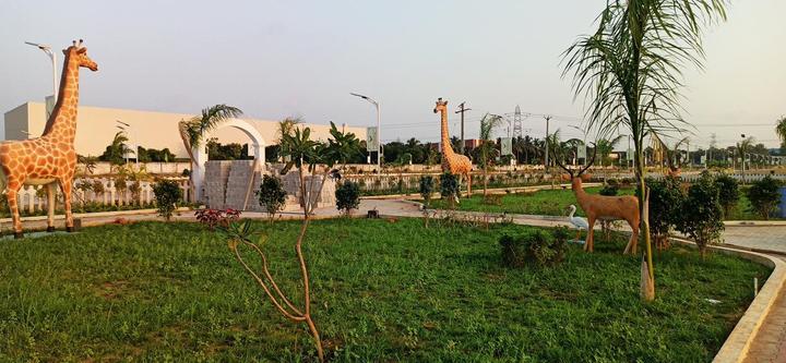 Red Hills Main Image 1