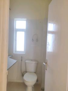 Common Bathroom Image of 1365 Sq.ft 2 BHK Apartment / Flat for sale in Sector 86 Faridabad for Rs. 8200000