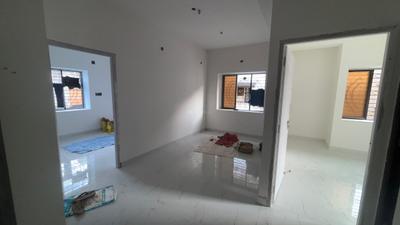 Living Room Image of 750 Sq.ft 2 BHK Apartment / Flat for sale in Behala Kolkata for Rs. 3500000