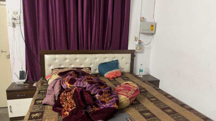 Tula Ram Bagh Bedroom 1