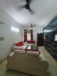 Hall Image of 900 Sq.ft 2 BHK Apartment / Flat for rent in DDA Una Enclave, Mayur Vihar II New Delhi for Rs. 45000