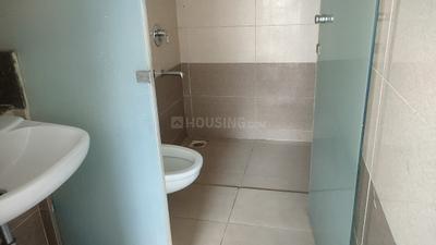 Bathroom Image of 1100 Sq.ft 2 BHK Apartment / Flat for sale in Amanora Aspire Towers, Hadapsar Pune for Rs. 15500000