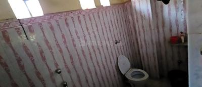 Bathroom Image of 12240 Sq.ft 3 BHK Independent House for sale in Madhya Shrirampur Nadia for Rs. 10000000