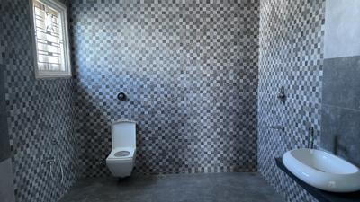 Bathroom Image of 6000 Sq.ft 3 BHK Villa for sale in Kakupalli Nellore for Rs. 37500000