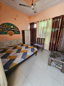 1 RK Independent Builder Floor