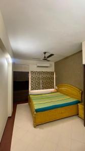 Bedroom Image of 1100 Sq.ft 3 BHK Apartment / Flat for rent in Jodhpur Ahmedabad for Rs. 45000