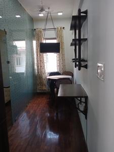 Hall Image of 650 Sq.ft 1 BHK Apartment / Flat for rent in Colaba Mumbai for Rs. 85000