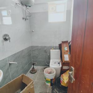 Bathroom Image of 1550 Sq.ft 3 BHK Apartment / Flat for rent in Banaswadi Bengaluru for Rs. 46000