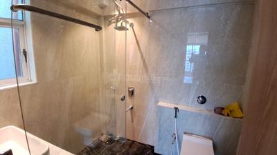 Bathroom Image of 950 Sq.ft 2 BHK Apartment / Flat for sale in Vile Parle East Mumbai for Rs. 33500000