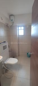 Bathroom Image of 2600 Sq.ft 3 BHK Apartment / Flat for rent in Science City Ahmedabad for Rs. 80000