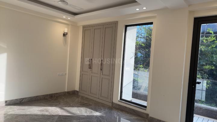 Bedroom Image of 2100 Sq.ft 4 BHK Builder Floor for sale in Greater Kailash New Delhi for Rs. 85000000