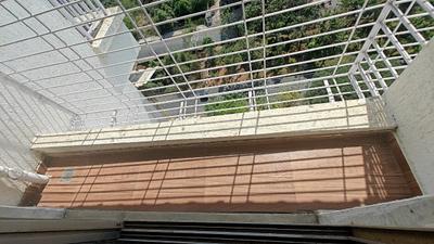 Balcony Image of 1800 Sq.ft 3 BHK Apartment / Flat for rent in Rattan Icon, Seawoods Navi Mumbai for Rs. 95000