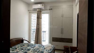 Gallery Cover Image of 950 Sq.ft 2 BHK Apartment / Flat for rent in Sikka Karnam Greens, Sector 143B for Rs. 31000