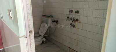 Bathroom Image of 842 Sq.ft 1 BHK Builder Floor for rent in Mahavir Enclave New Delhi for Rs. 11000