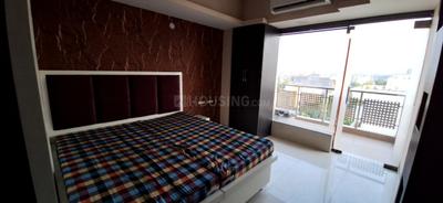 Bedroom Image of 550 Sq.ft 1 RK Apartment / Flat for rent in Golden Golden Arcade, Sector 67 Gurgaon for Rs. 24000