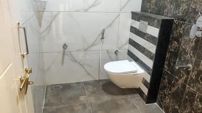 Bathroom Image of 1300 Sq.ft 2 BHK Builder Floor for rent in JP Nagar Bengaluru for Rs. 35000