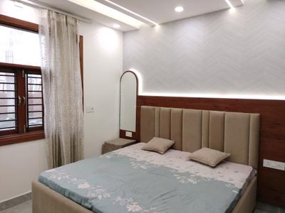 Bedroom Image of 1500 Sq.ft 4 BHK Builder Floor for sale in Suraj Vihar New Delhi for Rs. 14500000