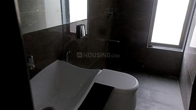 Bathroom Image of 1371 Sq.ft 3 BHK Apartment / Flat for sale in Andheri West Mumbai for Rs. 39000000