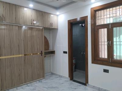 Bedroom Image of 2000 Sq.ft 4 BHK Apartment / Flat for sale in Shalimar Garden Ghaziabad for Rs. 14000000