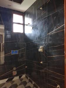 Common Bathroom Image of 1450 Sq.ft 4 BHK Apartment / Flat for sale in JMD Siddhi Vinayak, Sector 73 Noida for Rs. 8250000