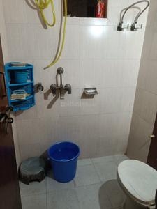 Bathroom Image of 900 Sq.ft 2 BHK Apartment / Flat for rent in Sector 6 Gurgaon for Rs. 15000