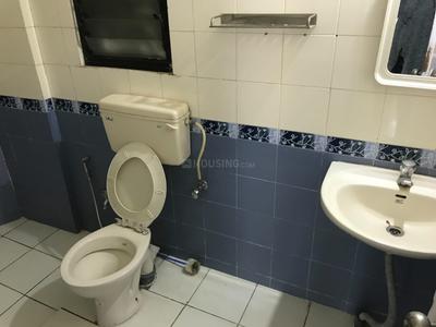 Bathroom Image of 1200 Sq.ft 2 BHK Apartment / Flat for rent in Leela Garden Housing, Kalyani Nagar Pune for Rs. 50000