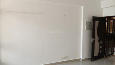 Living Room Image of 1225 Sq.ft 2 BHK Apartment / Flat for sale in Dreamland The Willows, Crossings Republik Ghaziabad for Rs. 7800000