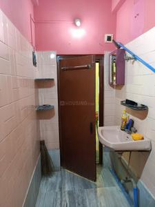 Bathroom Image of 700 Sq.ft 2 BHK Apartment / Flat for sale in Tollygunge Kolkata for Rs. 5600000