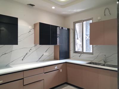 Kitchen Image of 1800 Sq.ft 3 BHK Builder Floor for rent in Paschim Vihar New Delhi for Rs. 85000