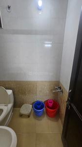 Bathroom Image of 1000 Sq.ft 1 BHK Apartment / Flat for rent in Sarita Vihar New Delhi for Rs. 35000