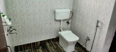 Bathroom Image of 900 Sq.ft 2 BHK Independent House for rent in Bompas Town Deoghar for Rs. 10000