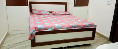 Bedroom Image of 810 Sq.ft 2 BHK Builder Floor for sale in Krishna Nagar New Delhi for Rs. 6900000