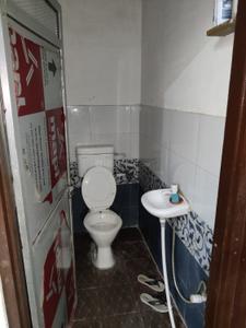 Bathroom Image of 1000 Sq.ft 3 BHK Independent House for sale in Kanakpura Jaipur for Rs. 3900000