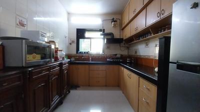 Kitchen Image of 2000 Sq.ft 3 BHK Apartment / Flat for sale in Vashi Navi Mumbai for Rs. 36500000