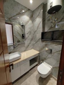 Image of 1000 Sq.ft 2 BHK Builder Floor for rent in Lajpat Nagar, New Delhi for Rs. 65000