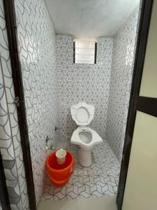 Bathroom Image of 645 Sq.ft 1 BHK Apartment / Flat for sale in Sakar Gyananand Green, Yakutpura Vadodara for Rs. 1600000