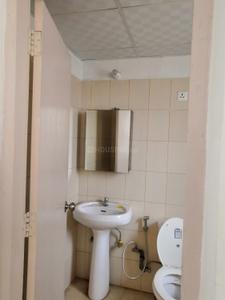 Bathroom Image of 1200 Sq.ft 2.5 BHK Apartment / Flat for sale in Puri Pratham, Sector 84 Faridabad for Rs. 10700000