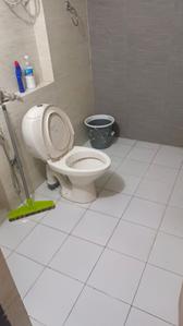 Bathroom Image of 1800 Sq.ft 3 BHK Builder Floor for rent in Indira Nagar Lucknow for Rs. 25000