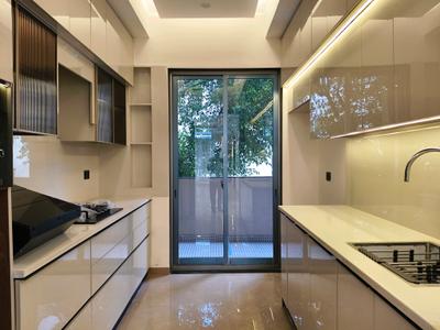 Kitchen Image of 2160 Sq.ft 4 BHK Builder Floor for sale in South City Luxury Floors, Sector 50 Gurgaon for Rs. 35000000