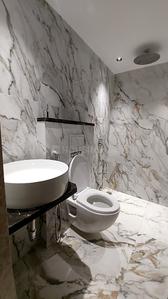 Image of 1200 Sq.ft 3 BHK Apartment / Flat for sale in Veena Solace, Santacruz West, Mumbai for Rs. 59200000