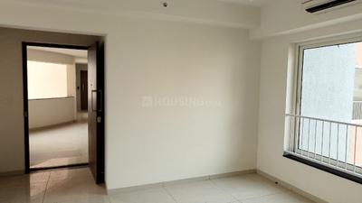 Living Room Image of 2160 Sq.ft 4 BHK Apartment / Flat for sale in Shapoorji Pallonji JoyVille, Sector 102 Gurgaon for Rs. 35000000