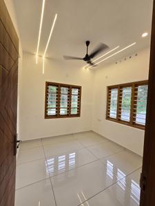 Hall Image of 810 Sq.ft 3 BHK Independent House for sale in North Parvur Kochi for Rs. 4500000