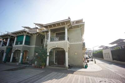 Building Image of 2052 Sq.ft 3 BHK Independent House for sale in Bhadaj Ahmedabad for Rs. 29000000