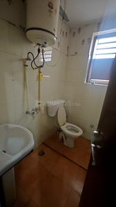 Bathroom Image of 800 Sq.ft 1 BHK Apartment / Flat for rent in Dugri Ludhiana for Rs. 10000