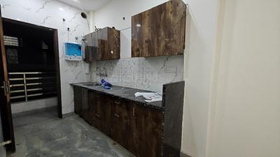 Kitchen Image of 400 Sq.ft 1 BHK Builder Floor for rent in Shalimar Bagh New Delhi for Rs. 17000