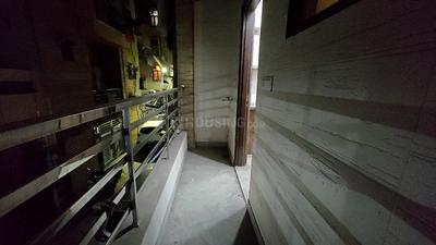 Kitchen Image of 400 Sq.ft 1 BHK Builder Floor for rent in Shalimar Bagh New Delhi for Rs. 17000