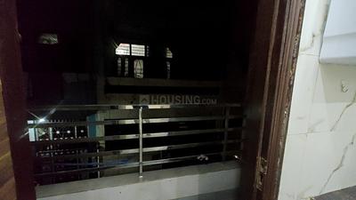 Kitchen Image of 400 Sq.ft 1 BHK Builder Floor for rent in Shalimar Bagh New Delhi for Rs. 17000